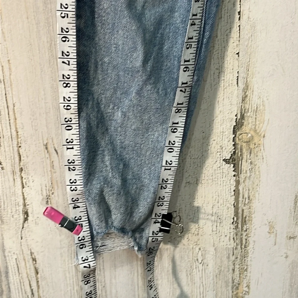 Tinseltown Mom Jeans Womens Size 7 Light Blue Graffiti Painted Leg Detail Pants - Picture 5 of 9